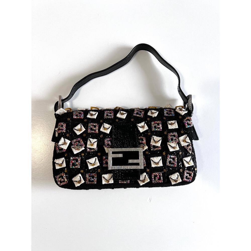 Fendi Valentines’ day limited edition lover letter baguette - Picture 2 of 7